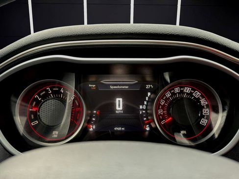 Used 2017 Dodge Challenger R/T Scat Pack w/ Leather Interior Group image 17