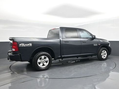 Used 2018 RAM 1500 Express AWD/4WD image 8