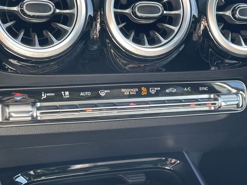 Certified 2025 Mercedes-Benz GLA 250 image 32