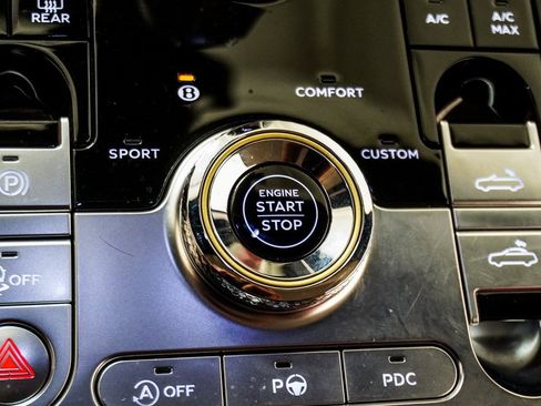 Used 2021 Bentley Continental GT Mulliner image 39