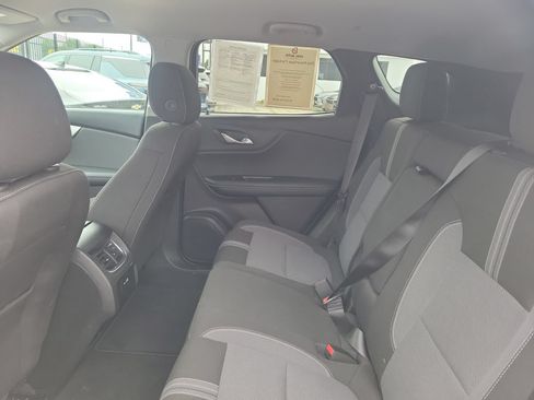 Certified 2025 Chevrolet Blazer LT FWD image 8