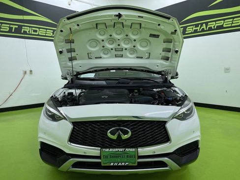 Used 2019 INFINITI QX30 Premium w/ Navigation Package image 4