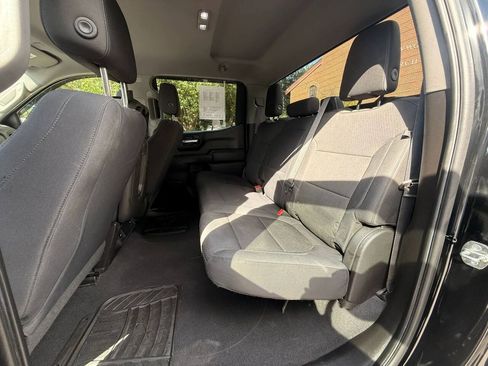 Used 2019 Chevrolet Silverado 1500 Custom Trail Boss w/ Custom Convenience Package AWD/4WD image 10