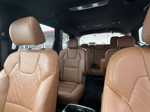 Used 2023 Kia Telluride EX X-Line image 17