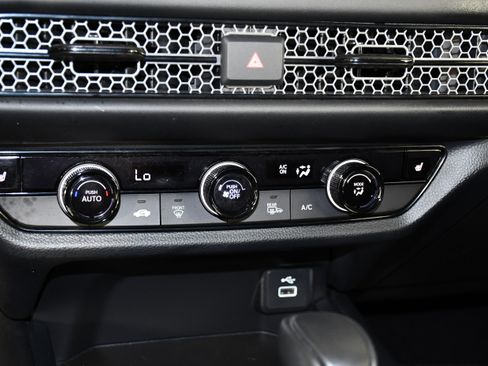 Certified 2024 Honda HR-V Sport image 28