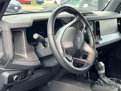 Used 2025 Ford Bronco Big Bend image 15