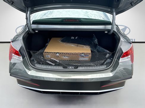 New 2026 Hyundai Elantra SEL Sport Premium FWD image 18