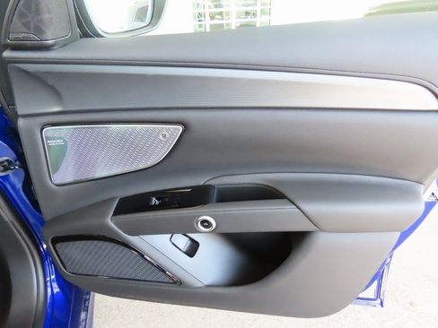 New 2024 Maserati Grecale GT image 14