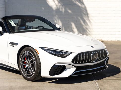 Used 2024 Mercedes-Benz SL 55 AMG 4MATIC image 4