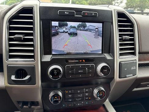 Used 2019 Ford F150 King Ranch w/ Equipment Group 601A Luxury RWD image 15