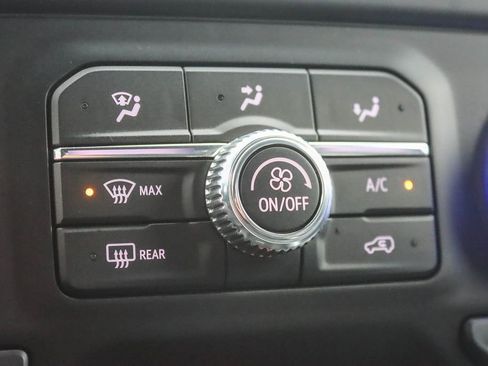 Used 2022 GMC Sierra 1500 Denali w/ Denali Reserve Package image 38