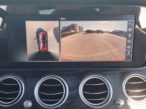 Used 2017 Mercedes-Benz E 300 image 15
