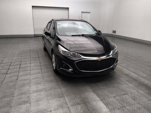 Used 2019 Chevrolet Cruze LS w/ LS Convenience Package FWD image 13