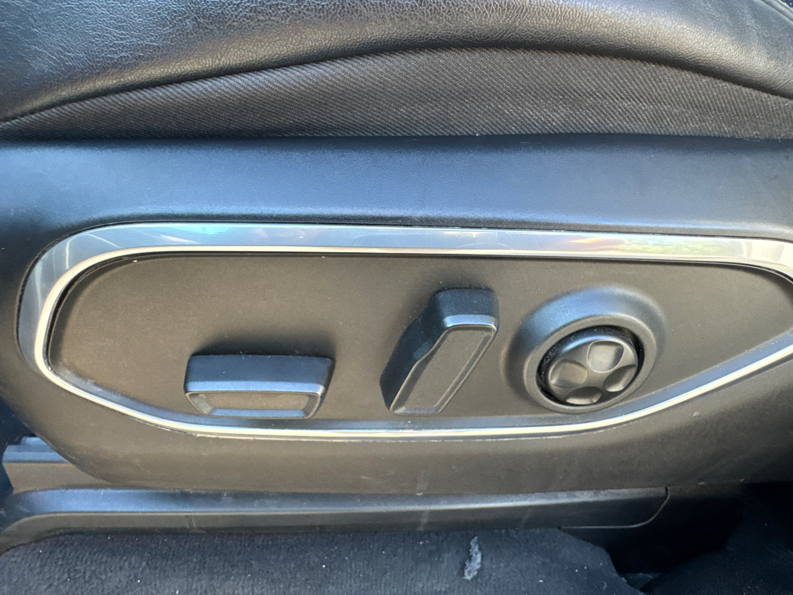 Used 2024 Jeep Wagoneer L Series II w/ Flexible Seating Group AWD/4WD image 7