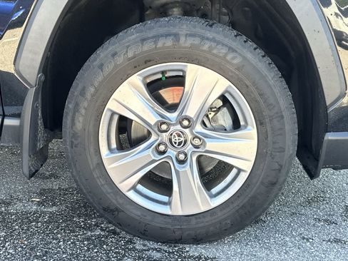 Used 2023 Toyota RAV4 XLE w/ Convenience Package AWD/4WD image 14