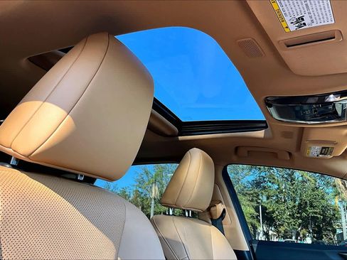 Used 2022 Lexus NX 350 Premium image 13