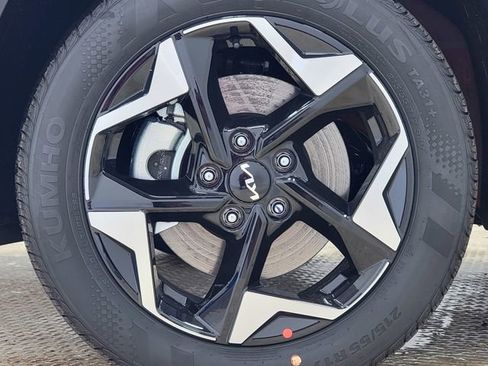 New 2026 Kia Seltos S image 13