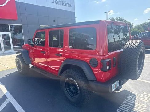 Used 2024 Jeep Wrangler Unlimited Sport AWD/4WD image 4