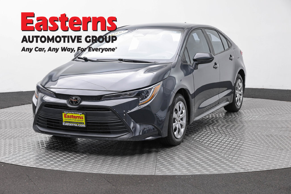 Used 2024 Toyota Corolla LE FWD image 1