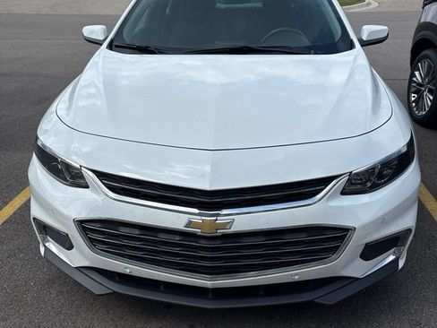 Used 2016 Chevrolet Malibu Hybrid w/ Driver Confidence Package FWD image 2