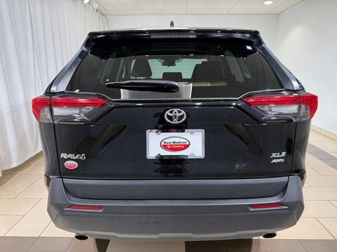 Certified 2025 Toyota RAV4 XLE AWD/4WD image 4