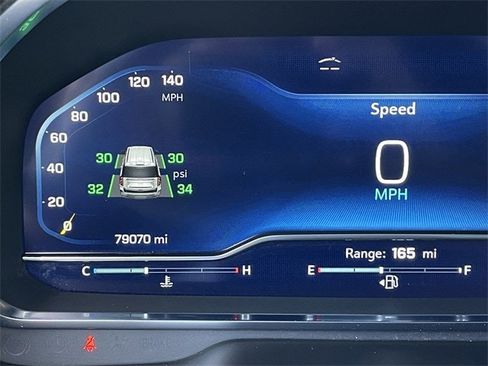 Used 2024 Chevrolet Suburban RST w/ Luxury Package image 15