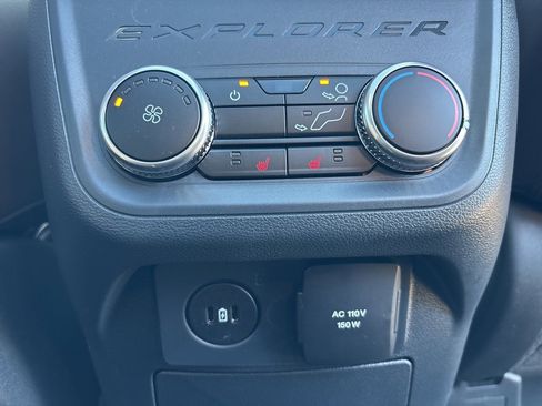 New 2026 Ford Explorer Platinum image 19