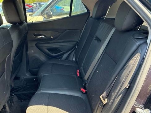 Used 2022 Buick Encore Preferred w/ Safety Package image 10