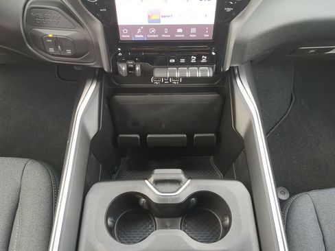 New 2026 RAM 3500 Big Horn AWD/4WD image 20
