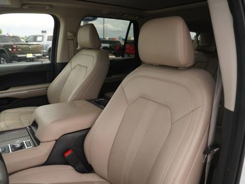 Used 2024 Ford Expedition Max Limited image 10