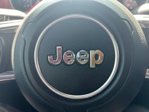 Used 2021 Jeep Wrangler Unlimited Rubicon AWD/4WD image 19