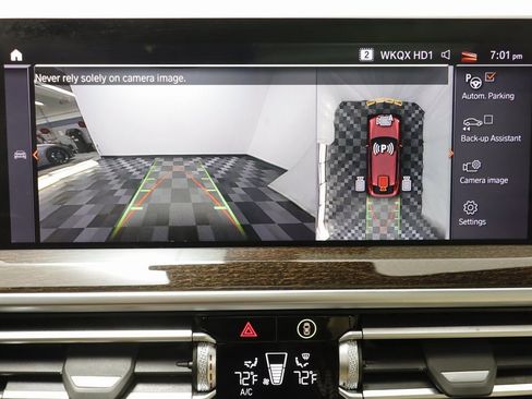 Certified 2025 BMW X4 xDrive30i image 11