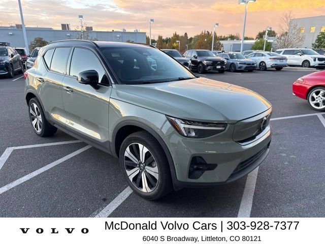Used 2023 Volvo XC40 Recharge Plus AWD/4WD image 4