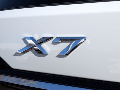 Certified 2025 BMW X7 xDrive40i w/ Premium Package image 38