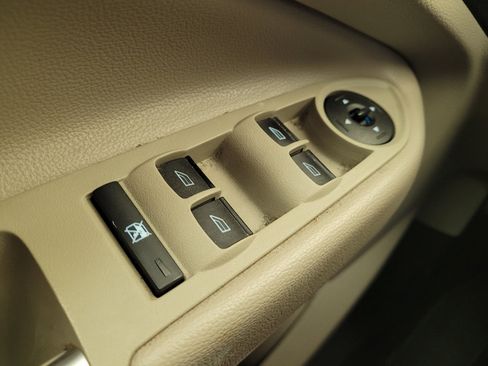 Used 2017 Ford Escape SE image 27