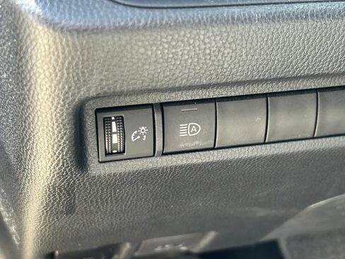 Used 2024 Toyota RAV4 XLE Premium FWD image 25