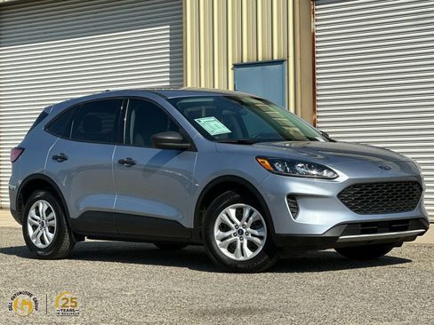 Used 2022 Ford Escape S FWD image 1
