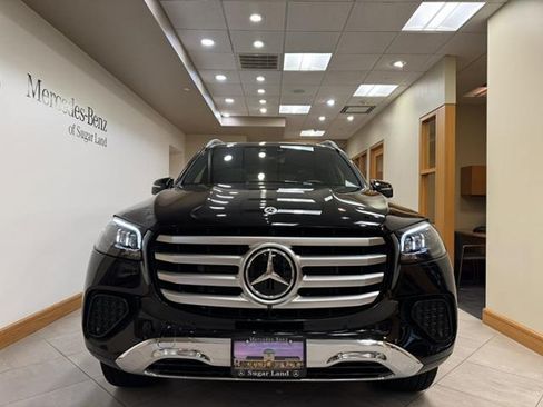 Certified 2025 Mercedes-Benz GLS 450 4MATIC image 2