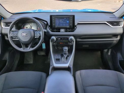 Used 2021 Toyota RAV4 LE AWD/4WD image 14
