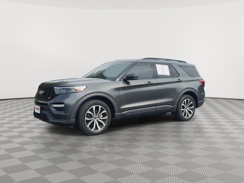 Used 2020 Ford Explorer ST w/ Premium Technology Package AWD/4WD image 4
