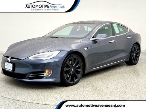 Used 2020 Tesla Model S Long Range image 1