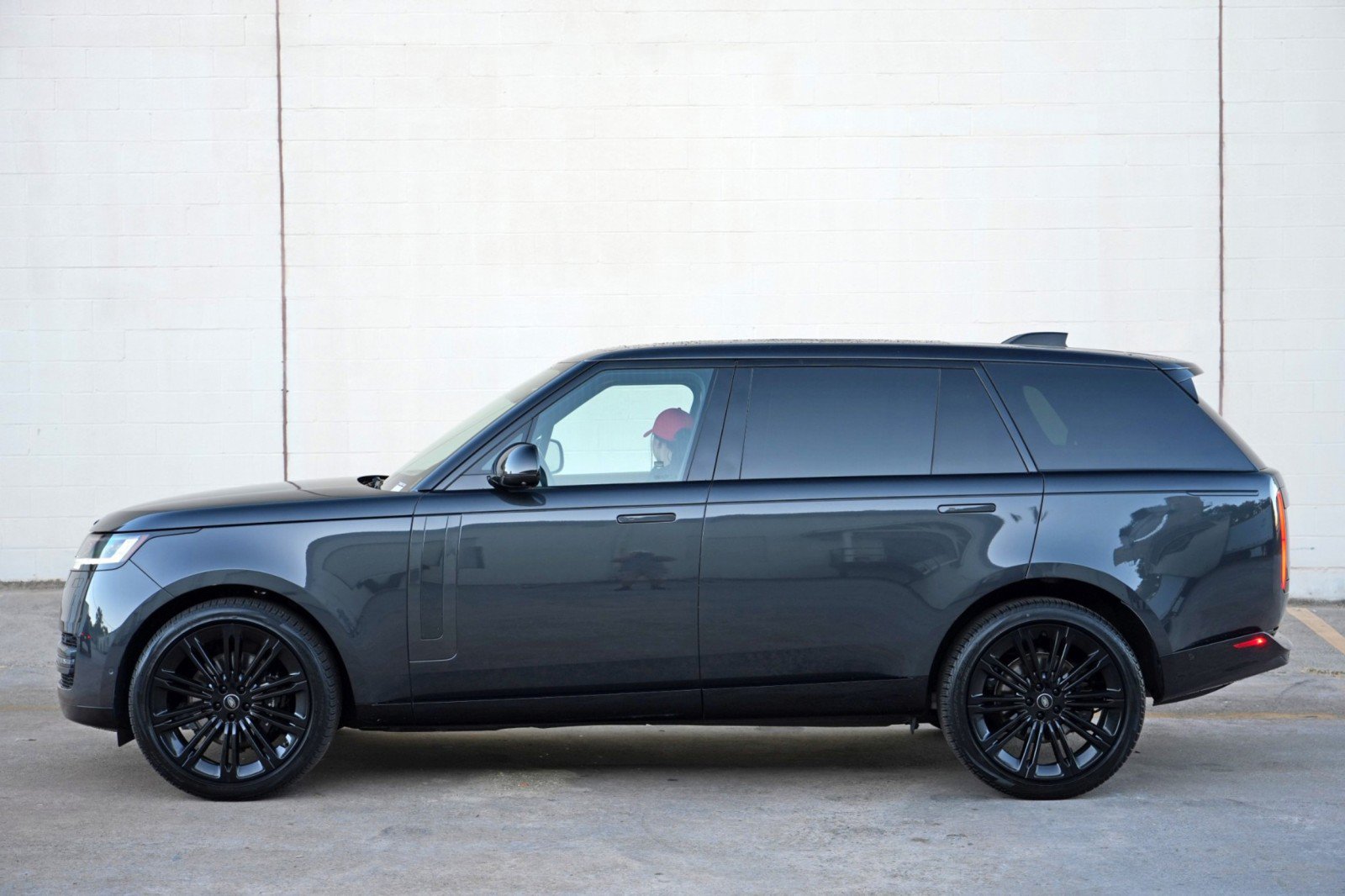 Used 2024 Land Rover Range Rover Long Wheelbase SE AWD/4WD image 56