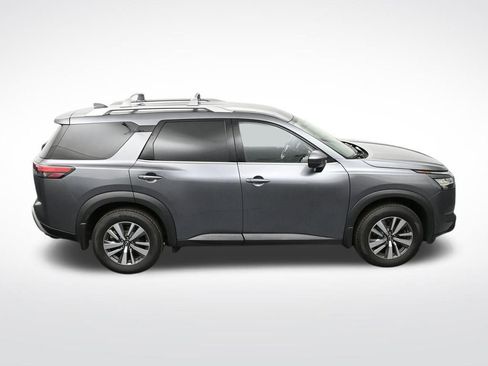 Used 2024 Nissan Pathfinder SL AWD/4WD image 21