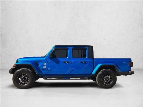 Used 2022 Jeep Gladiator Sport image 9