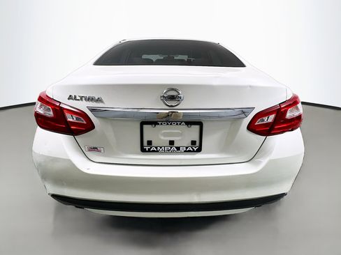 Used 2016 Nissan Altima 2.5 S w/ Power Driver Seat Package FWD image 6