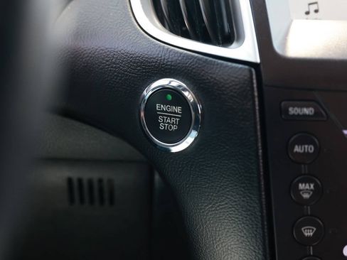 Used 2016 Ford Edge Titanium w/ Equipment Group 302A FWD image 31