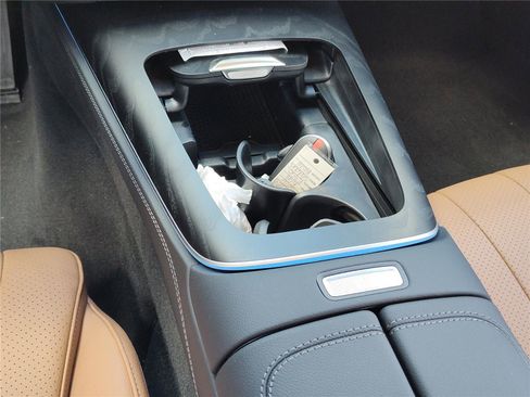 New 2026 Mercedes-Benz E 350 4MATIC Sedan image 6