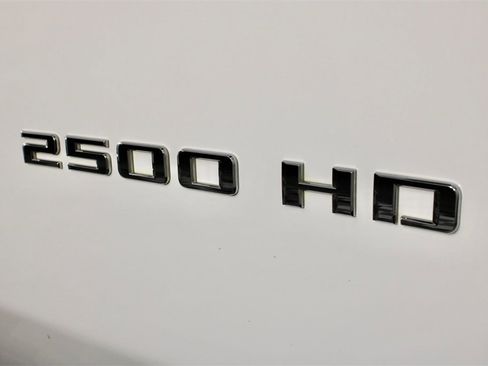 Used 2021 Chevrolet Silverado 2500 LT w/ Fleet Comfort Package image 11