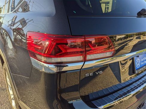 Certified 2022 Volkswagen Atlas SE image 11