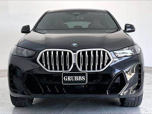 Used 2024 BMW X6 xDrive40i w/ Parking Assistance Package AWD/4WD image 3
